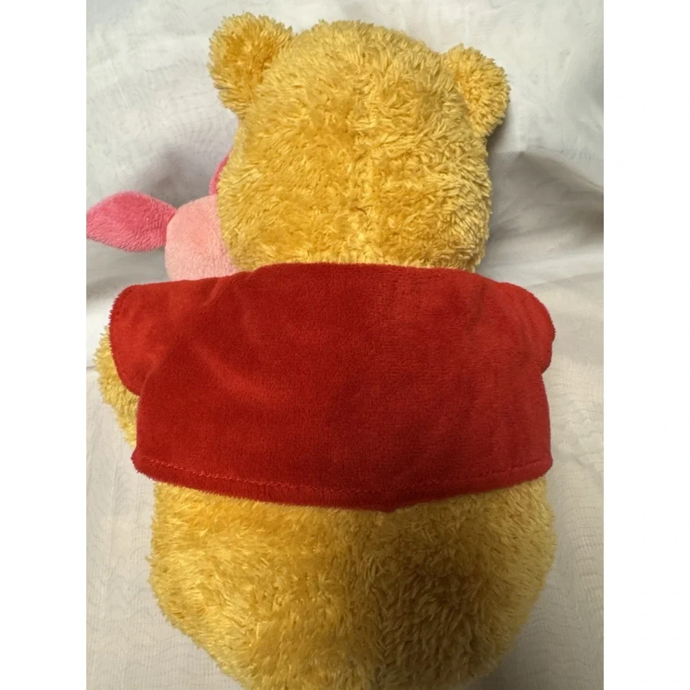 Hallmark Disney Winnie The Pooh & Piglet 12